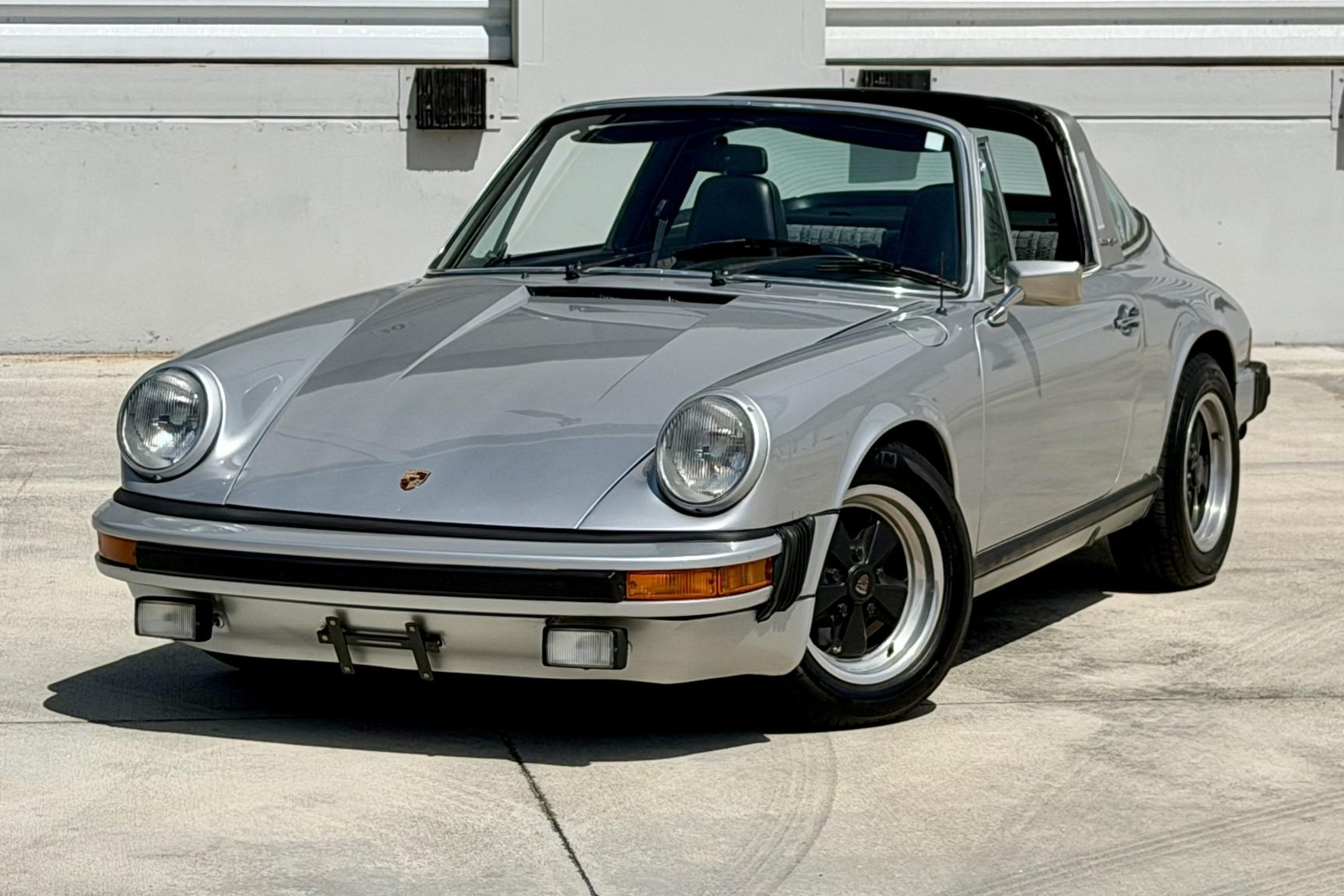 1975 Porsche 911S Targa
